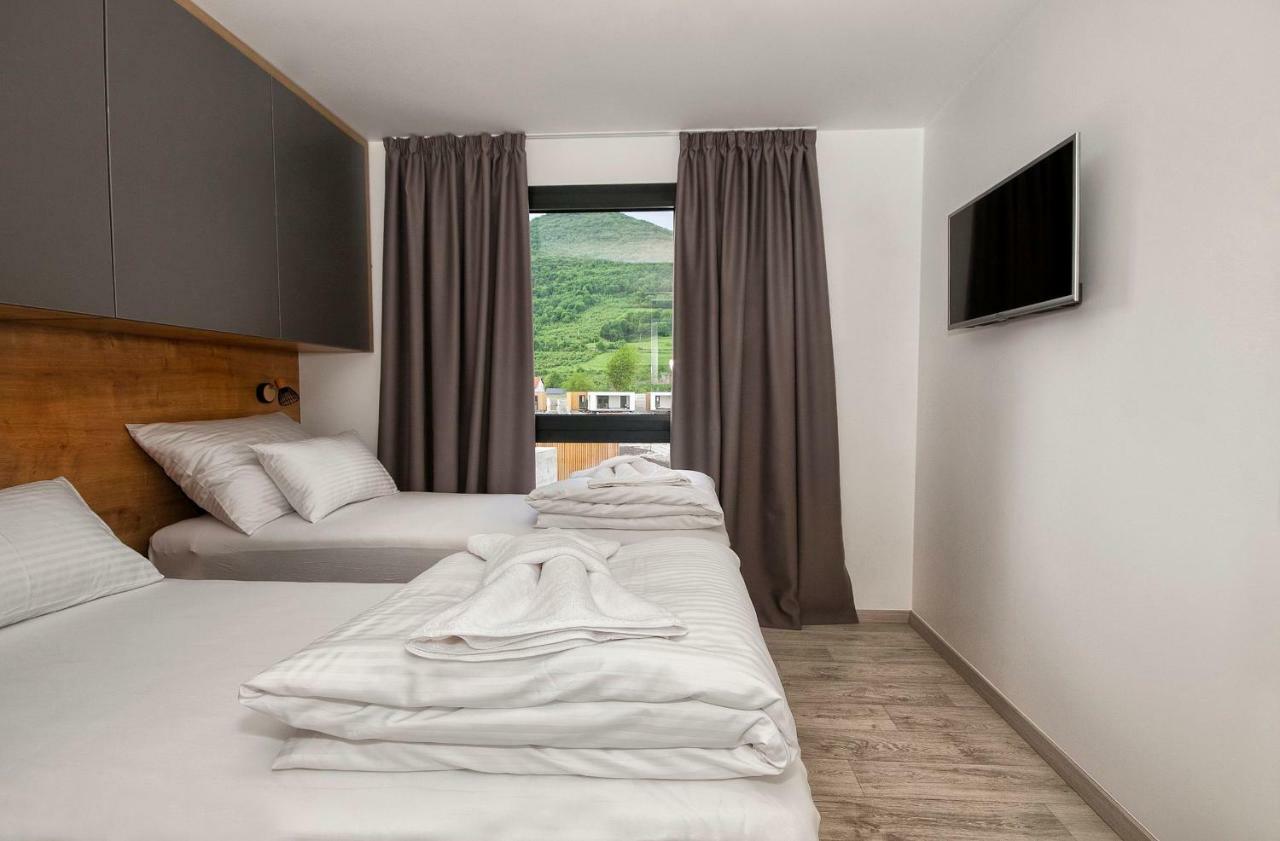 Mobile Homes Camping Plitvice スモーヤナク エクステリア 写真